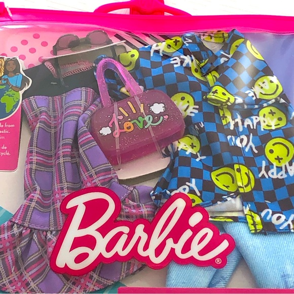 Barbie Ken Fashion Pack - Picture 2 of 4